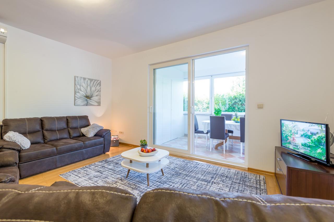דוברובניק Apartment With Terrace And Mini Pool Green Gold מראה חיצוני תמונה